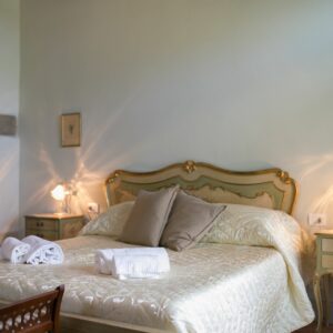 Villa Mezzavia interior bedroom